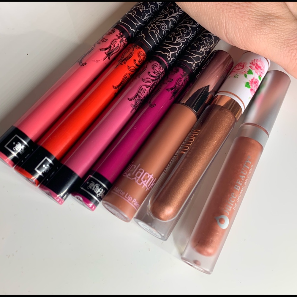Liquid Lipsticks and Glosses